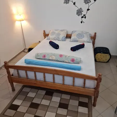 아파트 The Place! 바르나